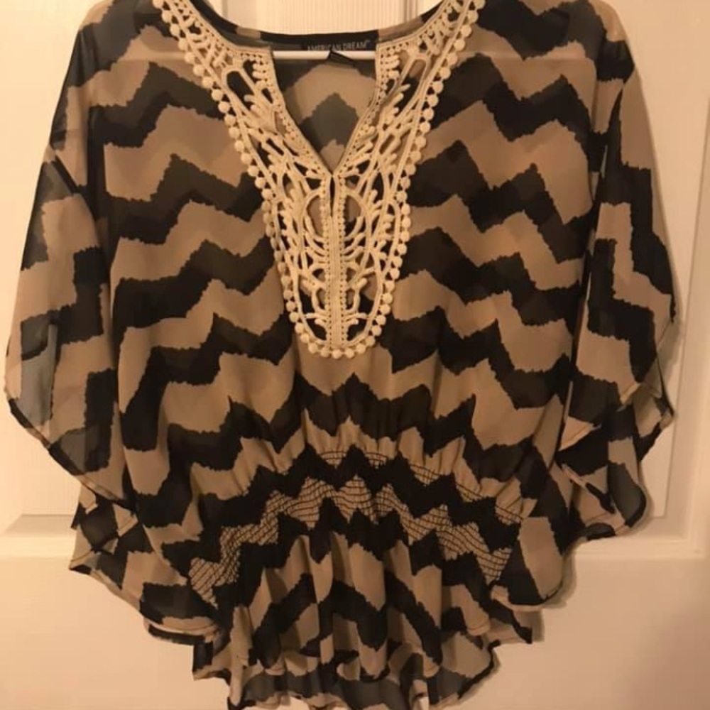 Women’s blouse excellent condition